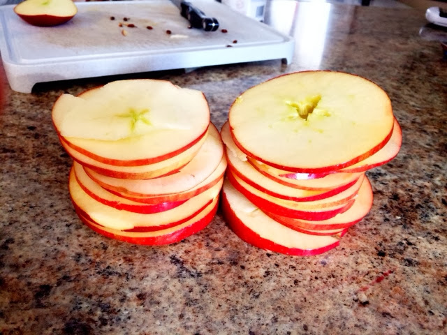 Как сушить яблоки в домашних условиях: пошаговая инструкция