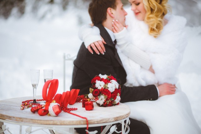 Свадьба зимой: новые идеи подскажут вам, как сделать ее нереально крутой
