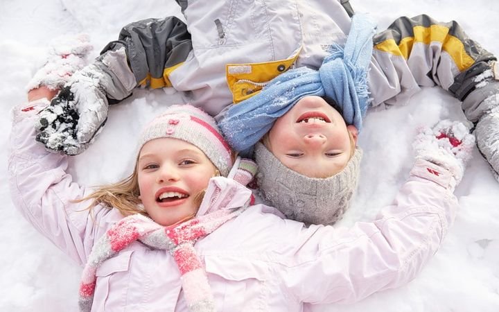 чем занять зимой ребенка
