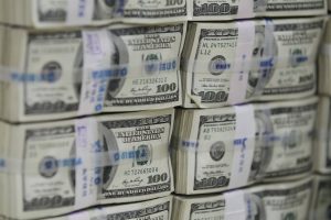 В какой валюте хранить деньги в 2017 году: все советы от экспертов