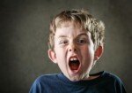 Детская истерика на улице или как быстро успокоить ребенка?