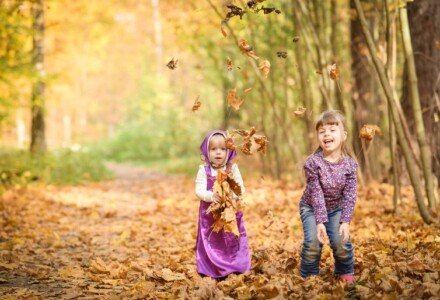 Как провести время с детьми осенью: 8 советов для мам и пап