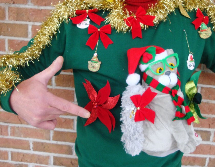 clever-ugly-christmas-sweaters-7__880