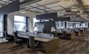 Подходит ли ламинат для коммерческих помещений