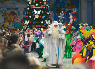 Стихотворение про Новый год для детей: подбираем поэзию на утренники вместе