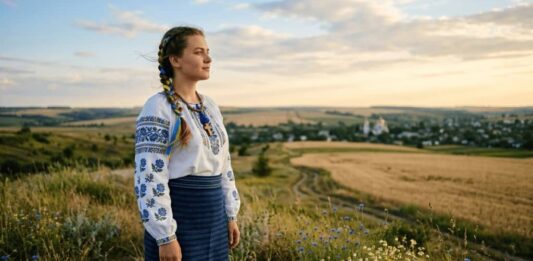 День вишиванки: історія, традиції та символіка українського свята,  що об'єднує мільйони