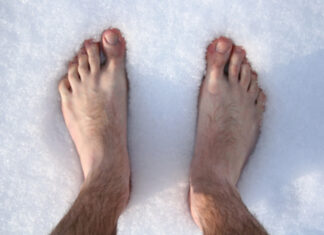 Если у тебя промерзли ноги зимой, что правильно сделать по приходу домой